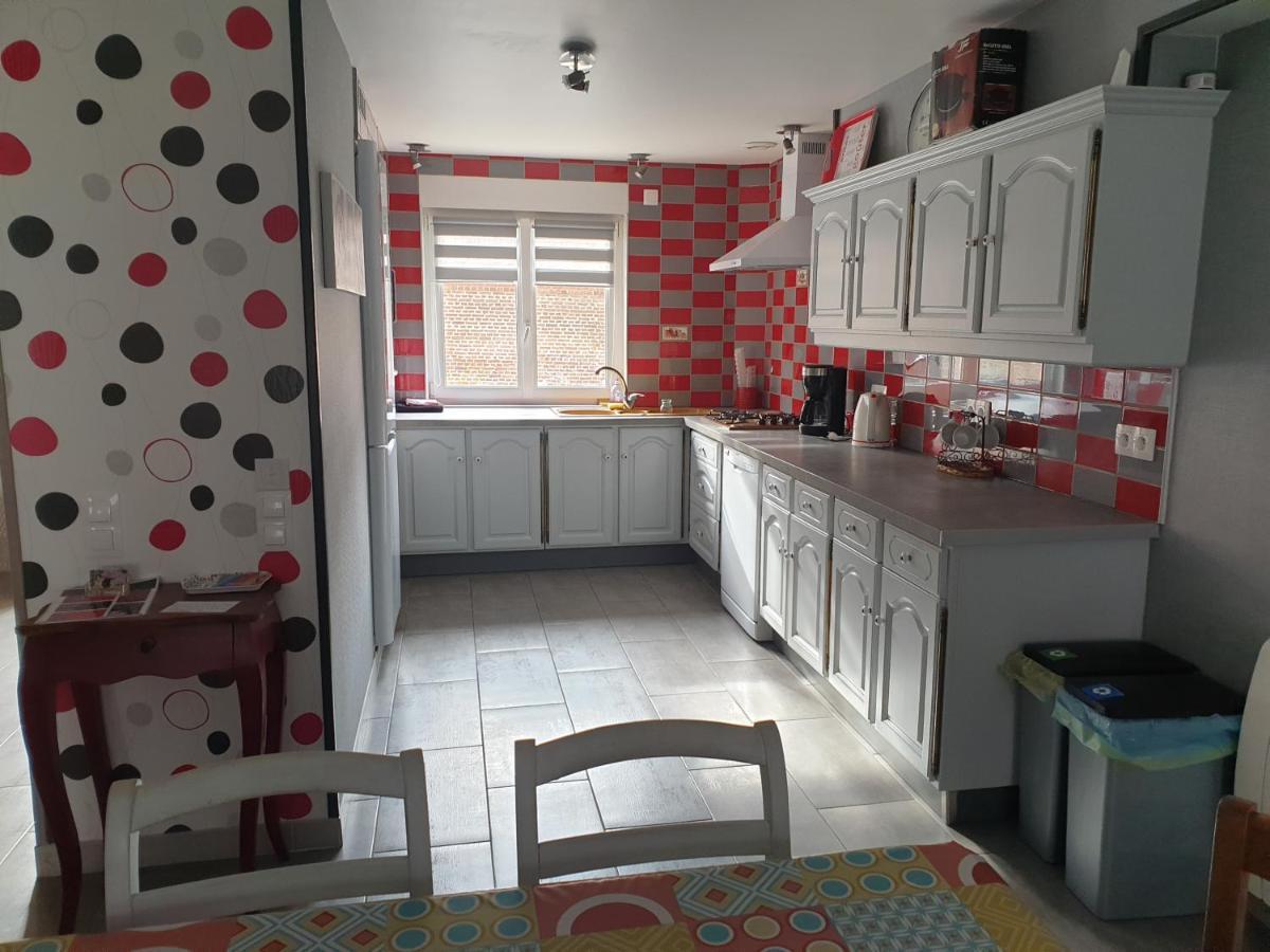 Au Relais Du Canal A Grand Gabarit Nesle 외부 사진