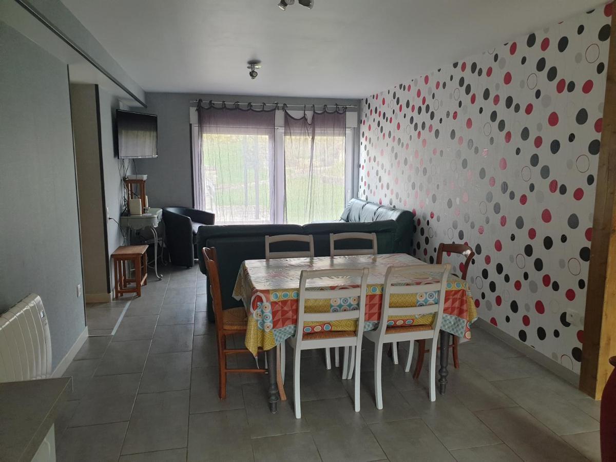 Au Relais Du Canal A Grand Gabarit Nesle 외부 사진