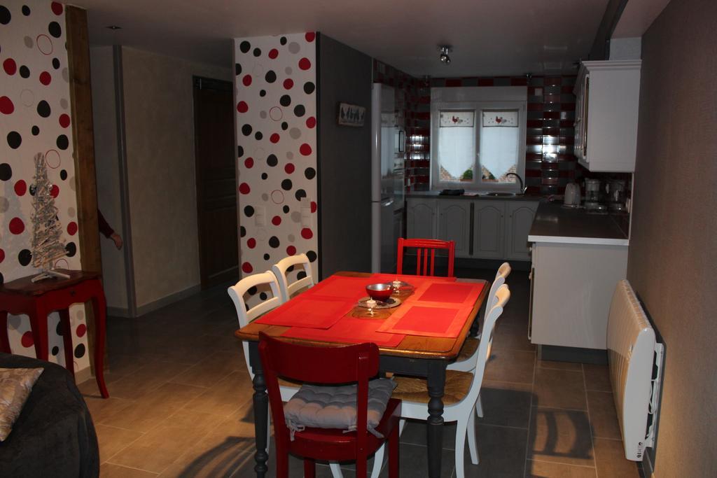Au Relais Du Canal A Grand Gabarit Nesle 외부 사진